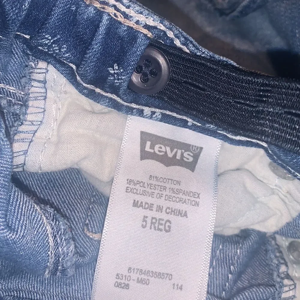 Little girls Levi shorts